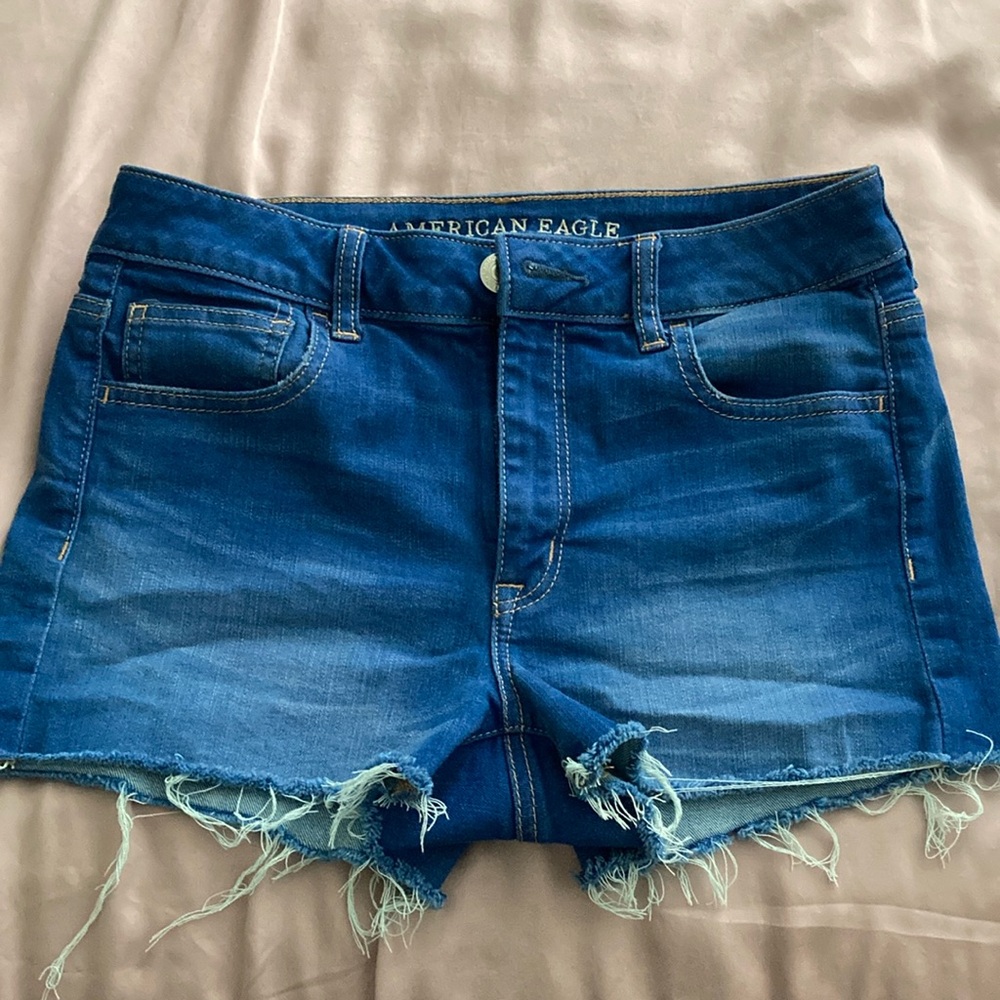American Eagle high rise shortie size 10 light jean shorts (bundle 2 for $16)